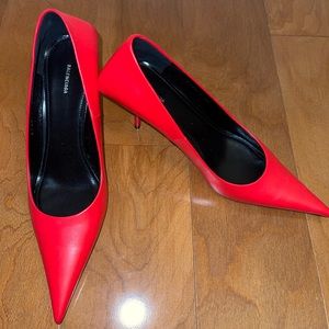 Balancing Square Knife pumps